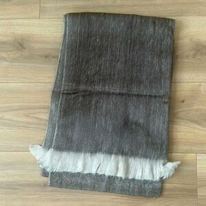 Pure alpaca scarf